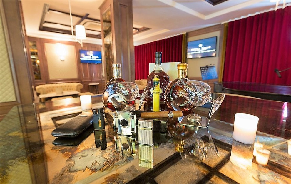 Cigar Club