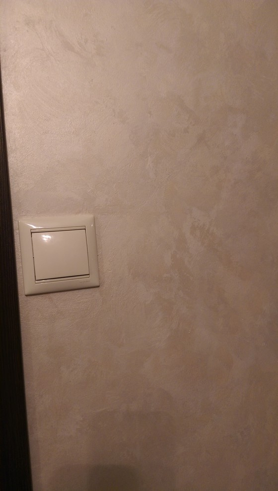 Квартира, прихожая. Бюджет. Нанесение "Мокрый шёлк" San Marco