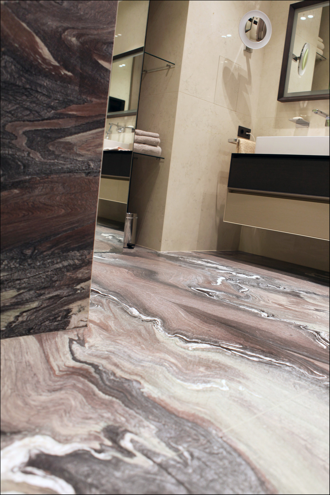 Красный санузел