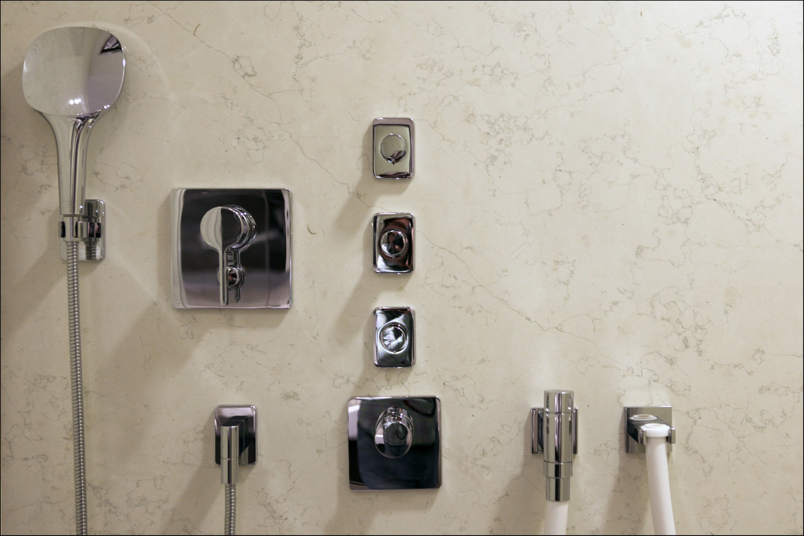 Красный санузел