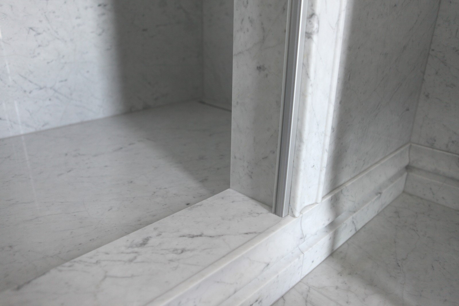 Санузел Бианко Каррара Венатино Джоя селект