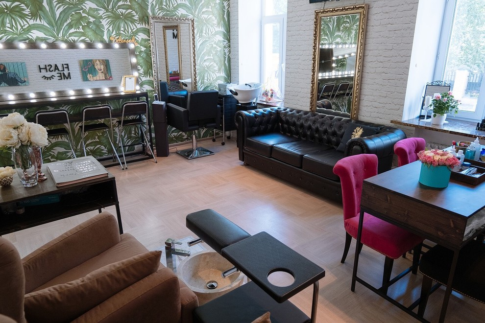 Flash Me Beauty Bar