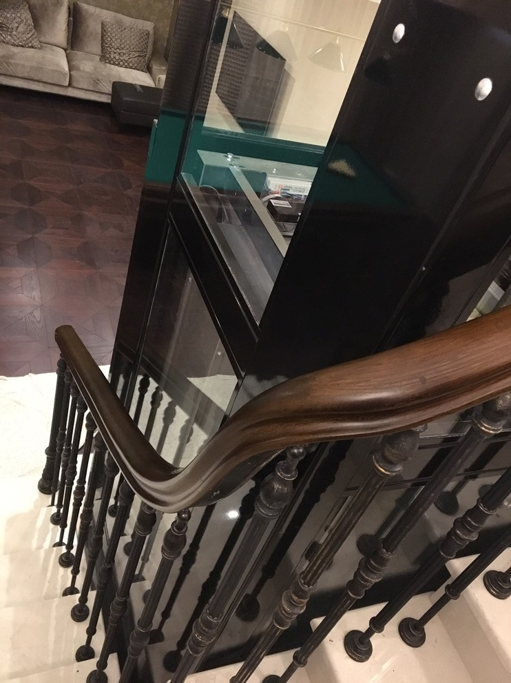 Лестничные перила сложной формы.