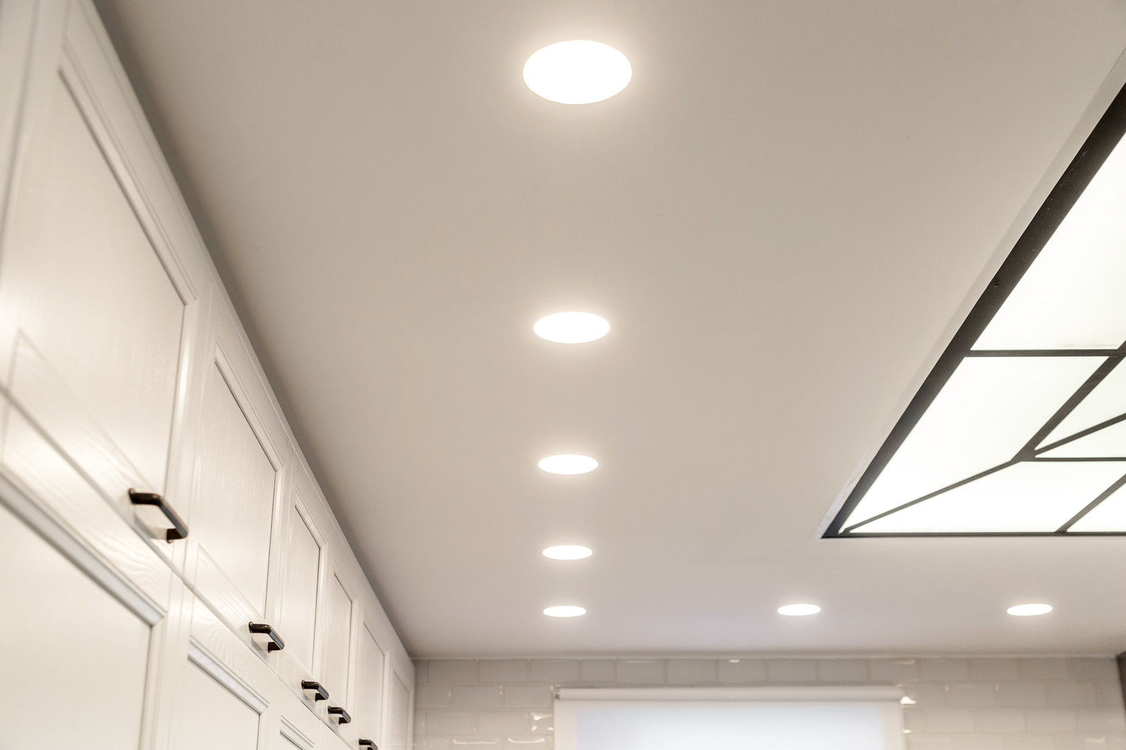 Дачный ответ "Кухня под зенитными фонарями"