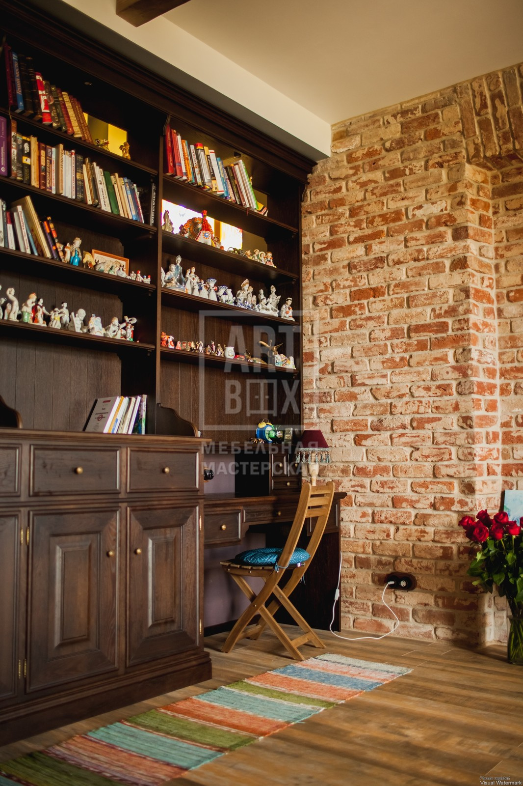 Шкафы, библиотеки, комоды