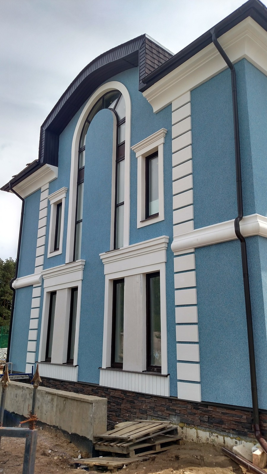 Ремонт фасада коттеджа