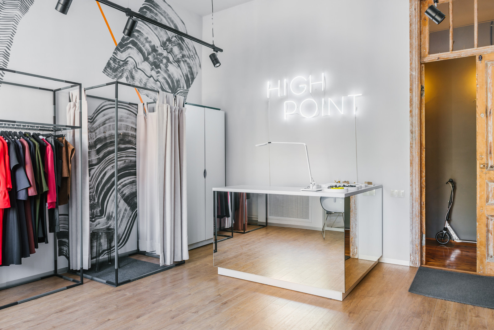 Шоу-рум  HIGH POINT