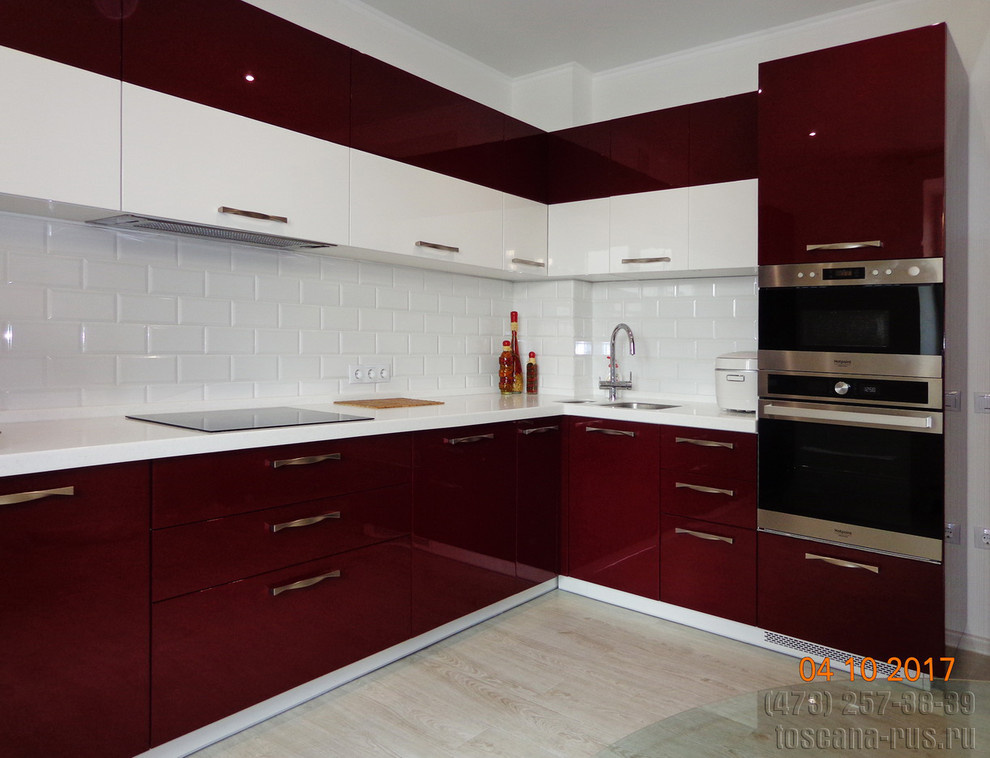 Современная кухня угловая