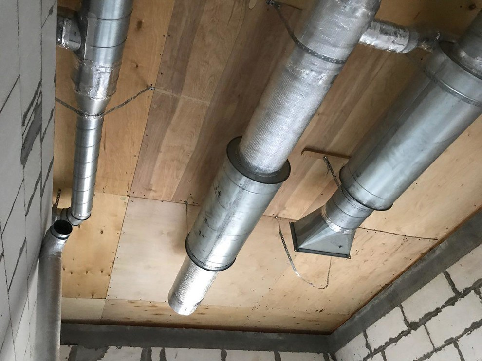 Вентиляция в коттедже в ДНЦ Звенящие кедры Тюмени