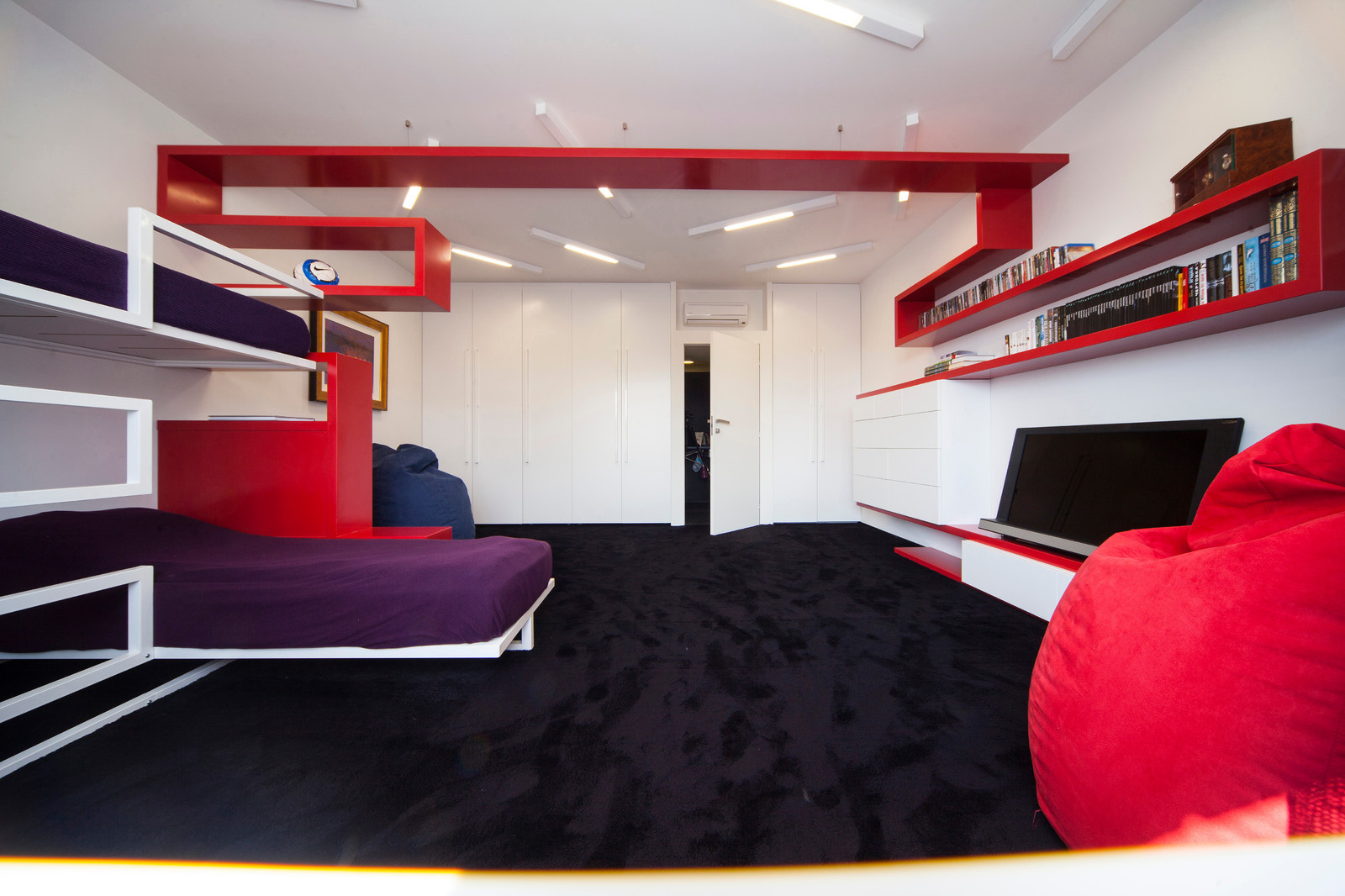 Квартира для молодого человека.