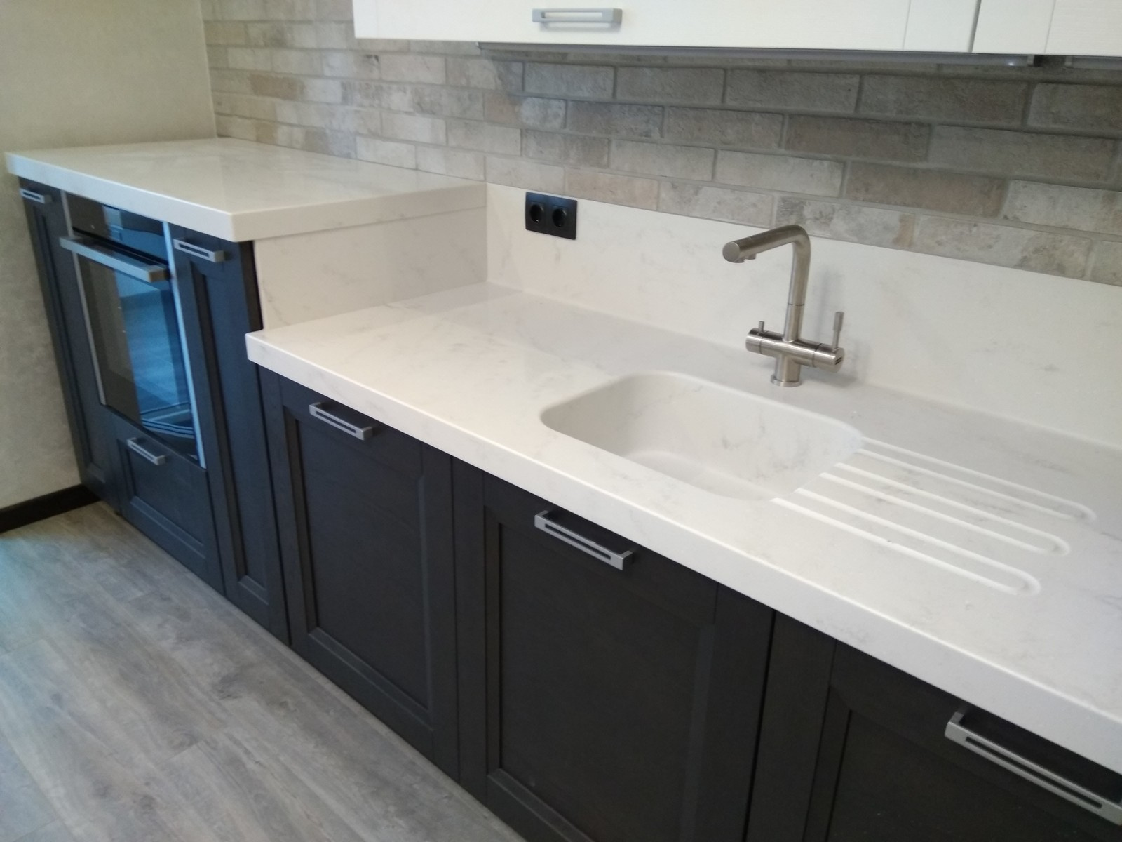 Обложка проекта: Кухонные столешницы