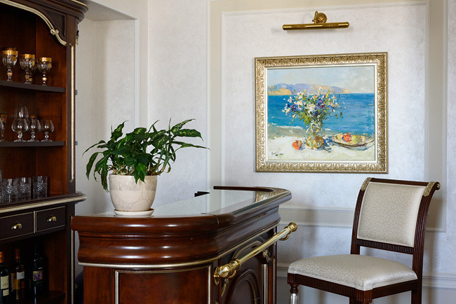 Работа Рустема Стахурского в классическом интерьере