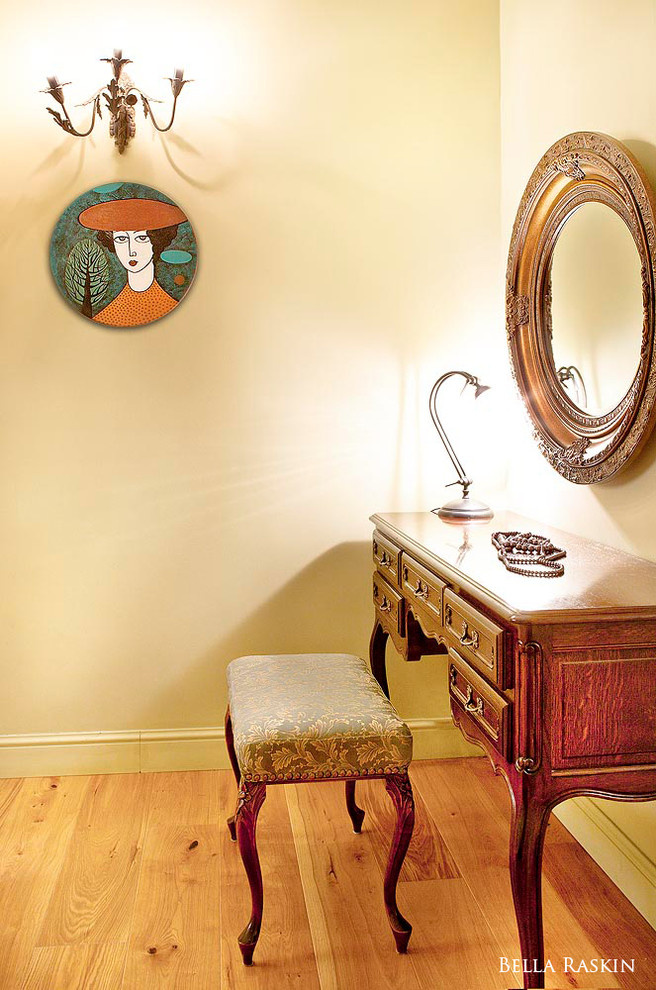 Dressing table