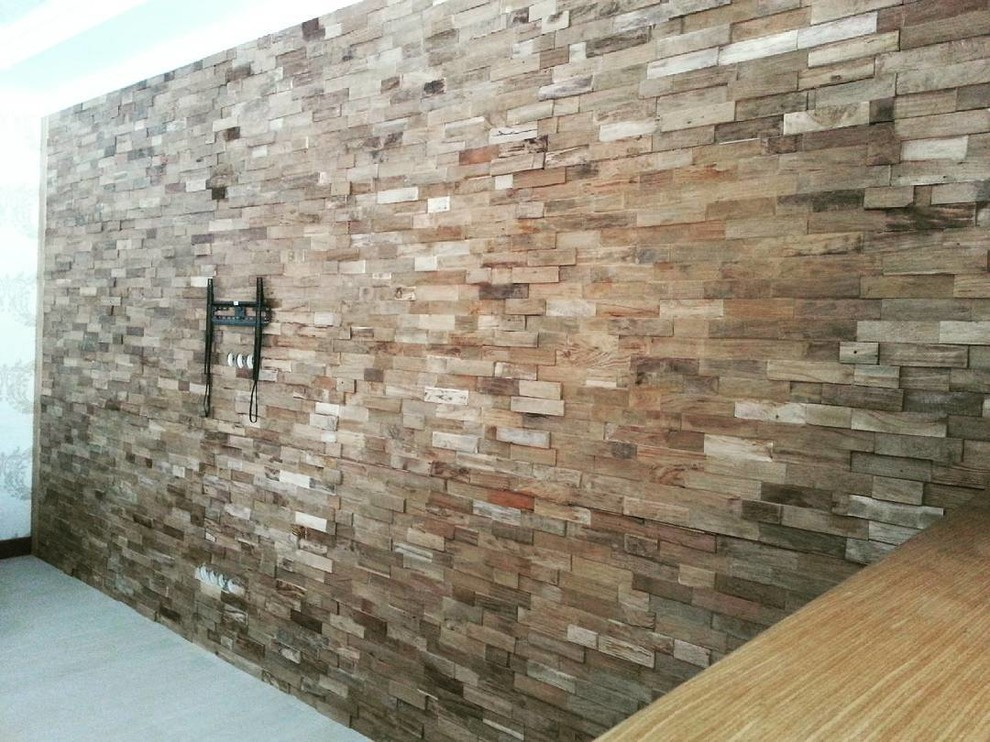 Обложка проекта: Стена из дерева в гостиной, оформление ТВ зоны.