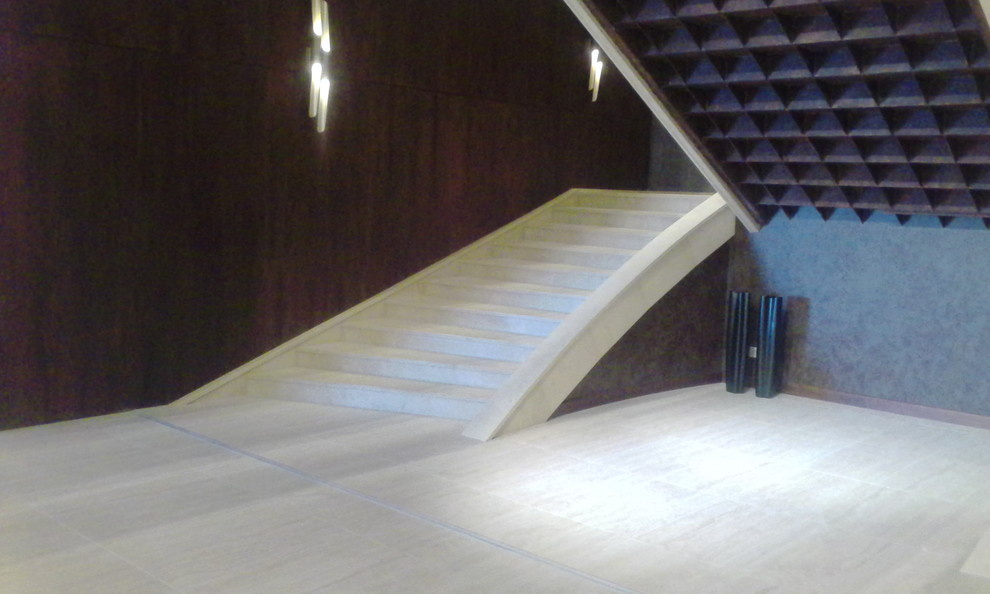 Лестница из мрамора гостиница Мариотт