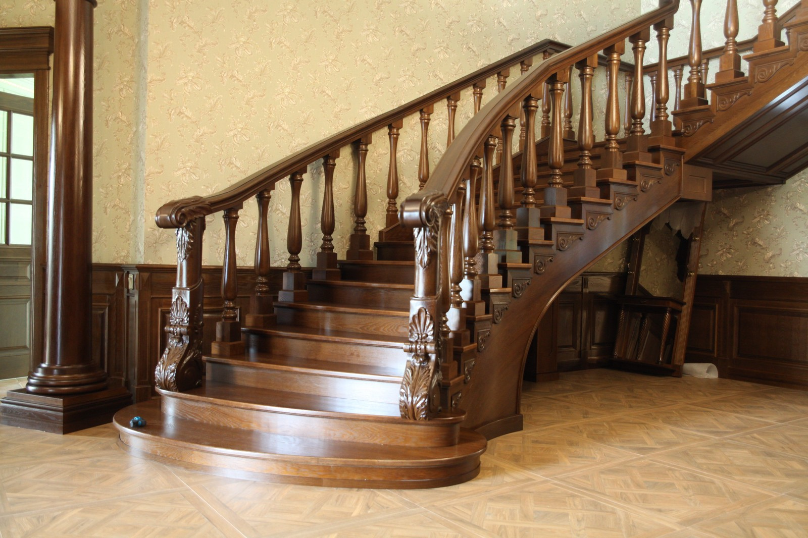 лестница из американского дуба