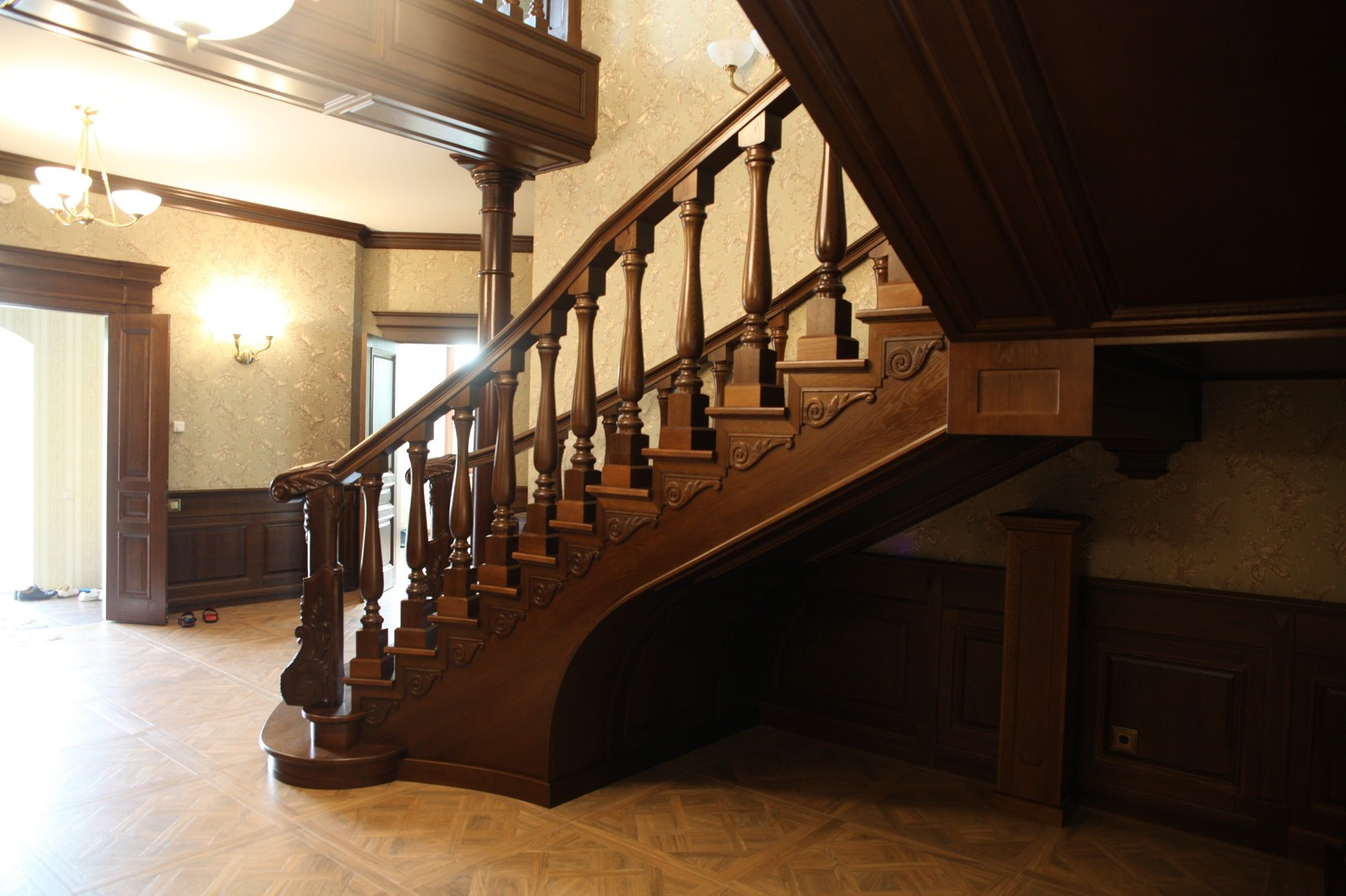 лестница из американского дуба