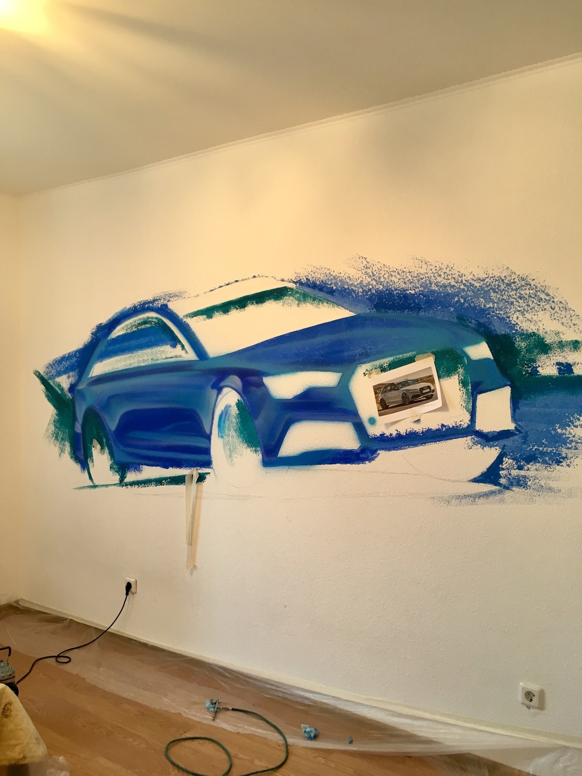 Рисунок в детской "audi RS6"