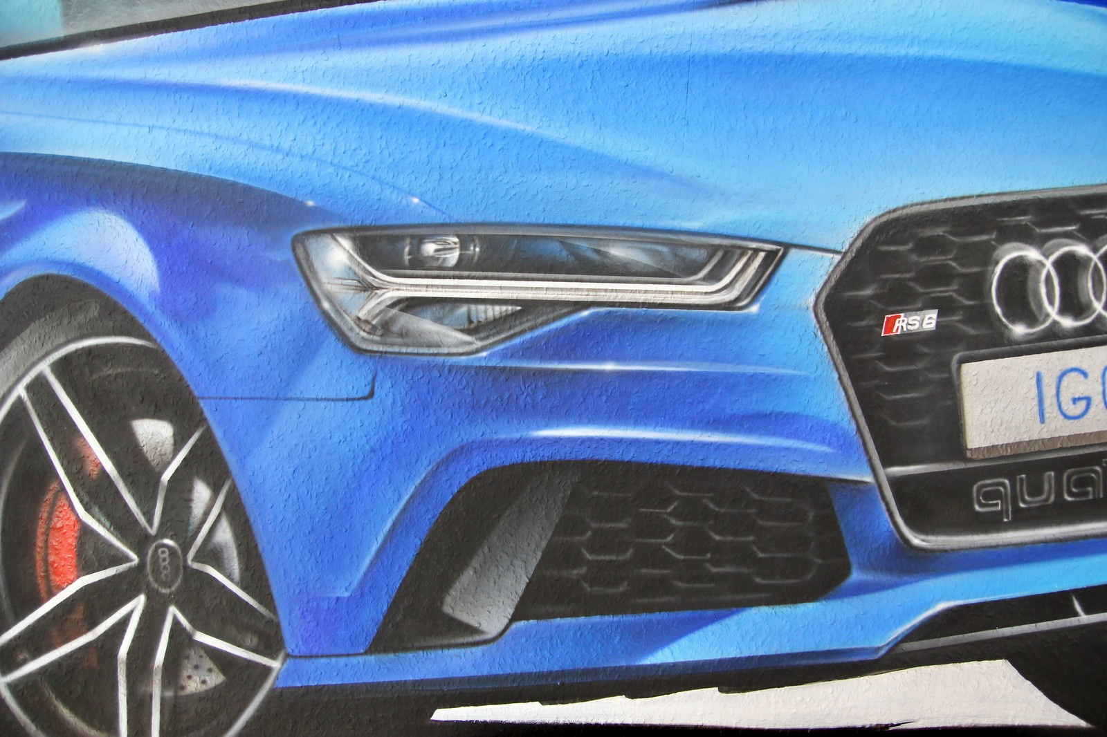 Рисунок в детской "audi RS6"