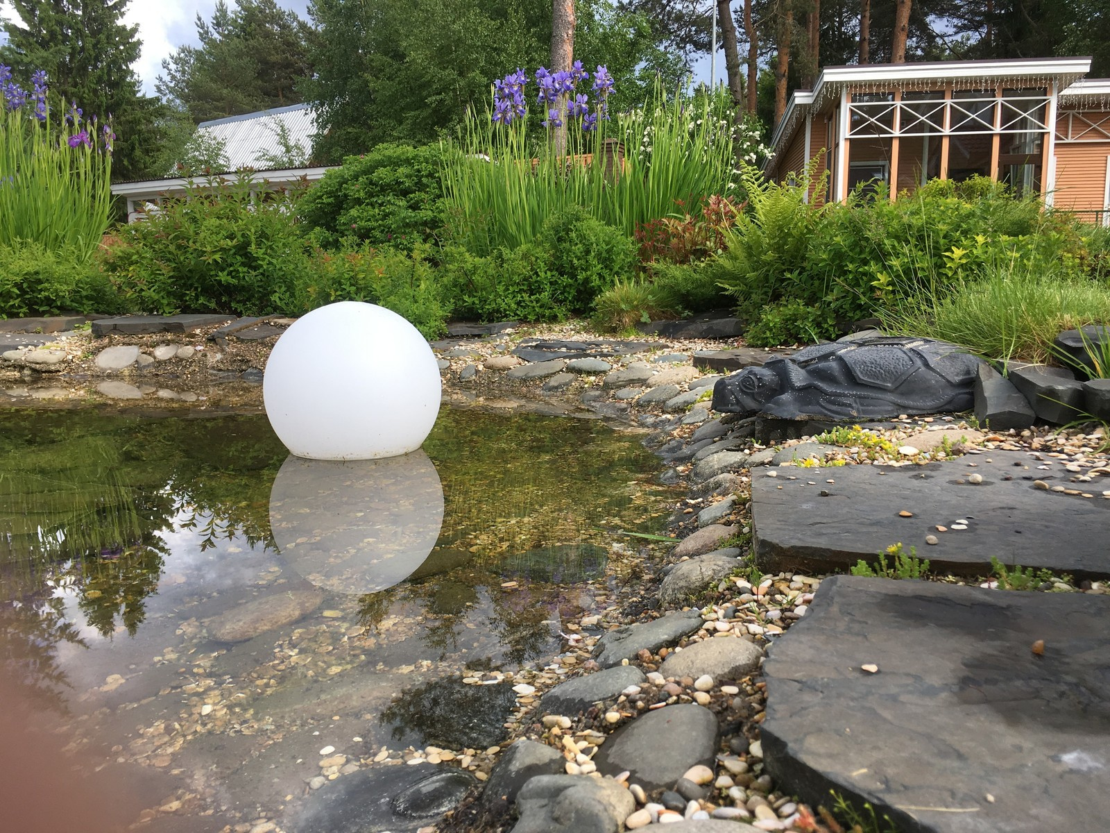 Декоративный водоем