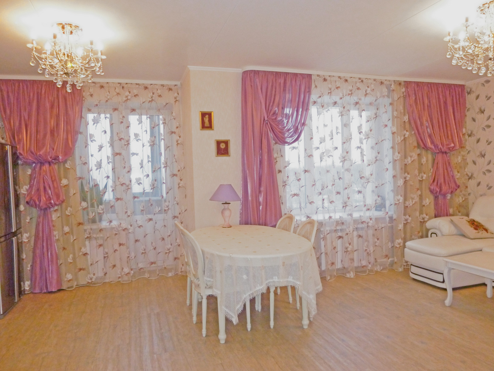 Розовый акцент