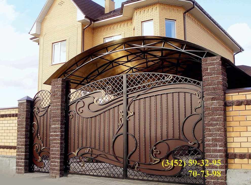 Кованые ворота собственного производства