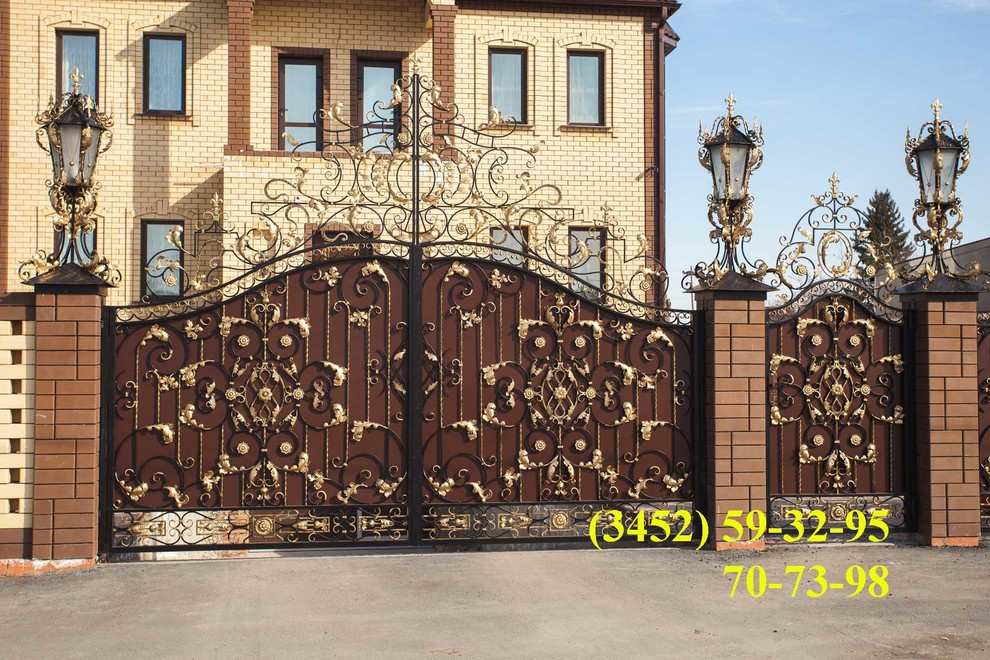 Кованые ворота собственного производства