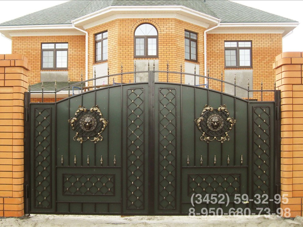 Обложка проекта: Кованые ворота собственного производства