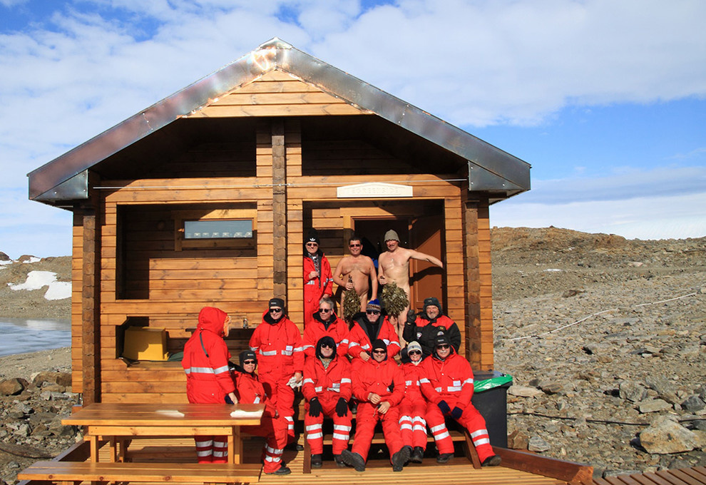 Баня в Антарктиде