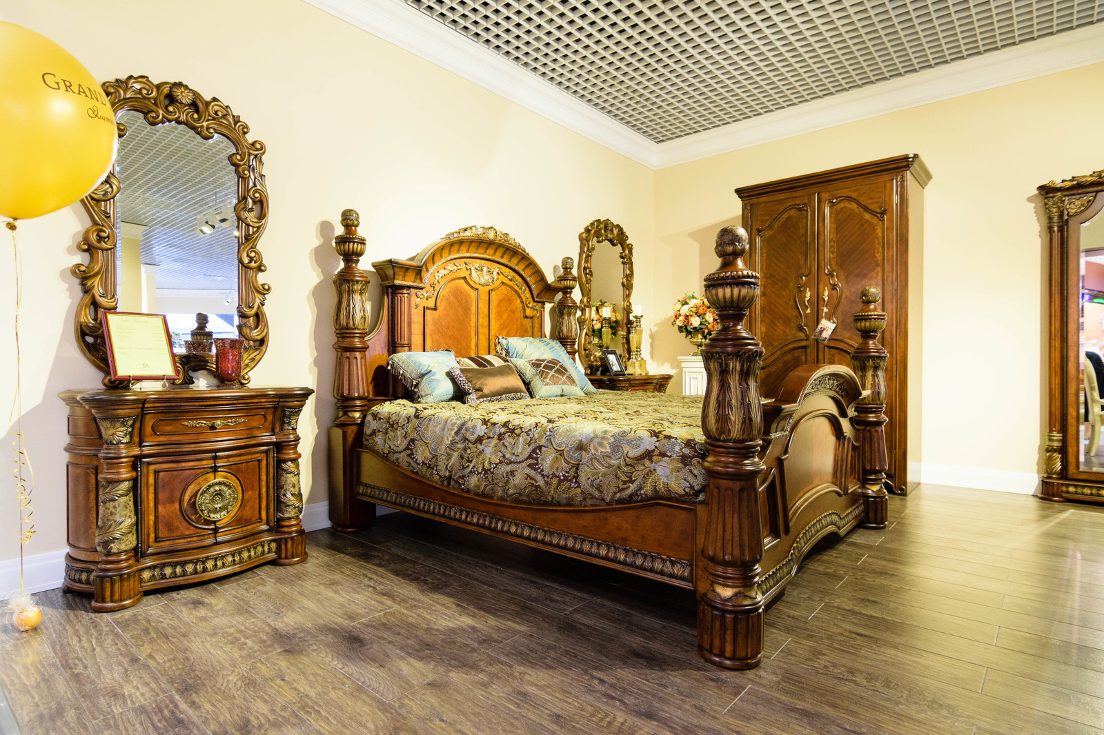 Элитная мебель Grand Manor