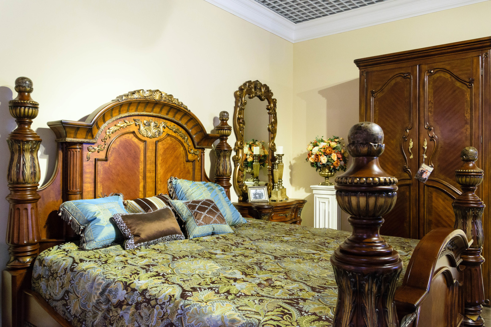 Элитная мебель Grand Manor