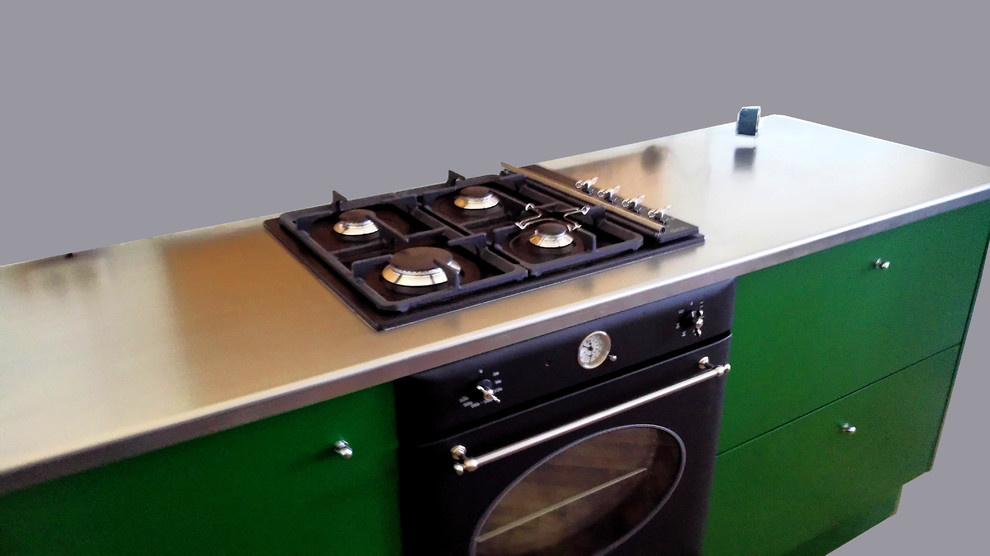 Мебель металическая