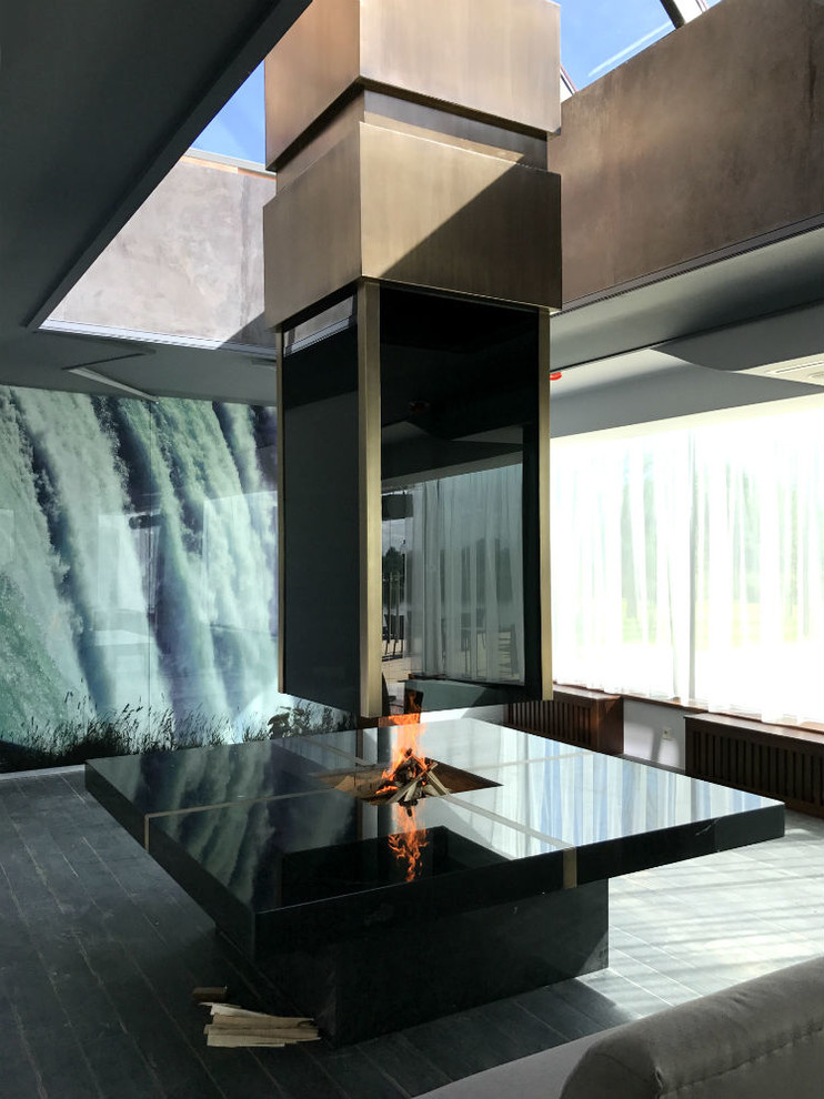 Подвесной камин в яхт-клубе Water House