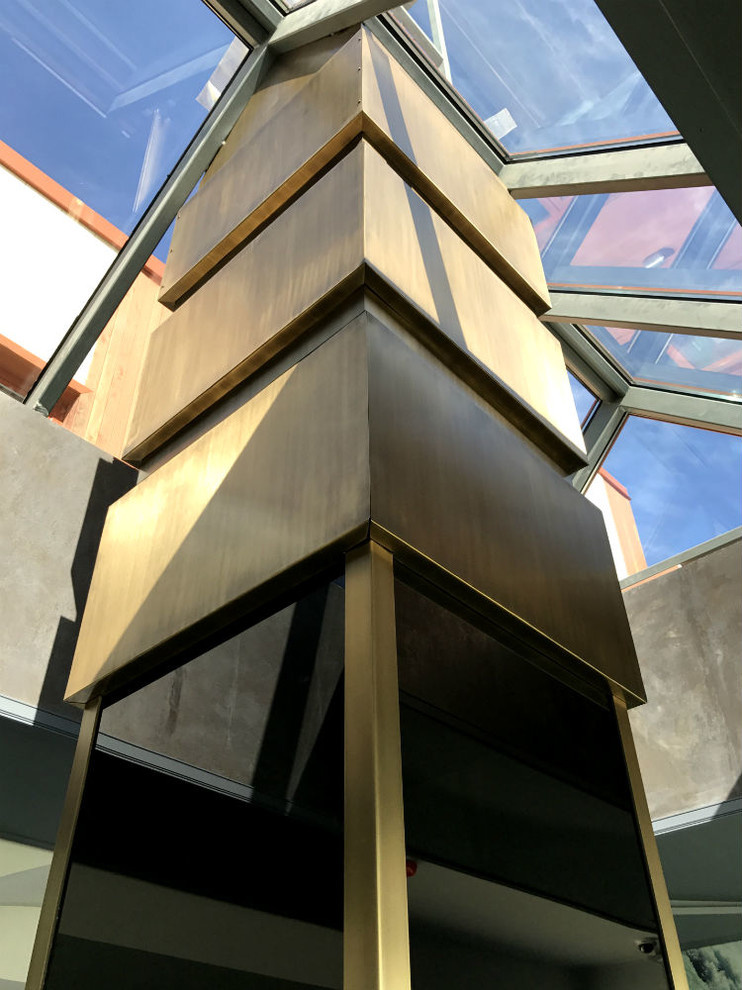 Обложка проекта: Подвесной камин в яхт-клубе Water House