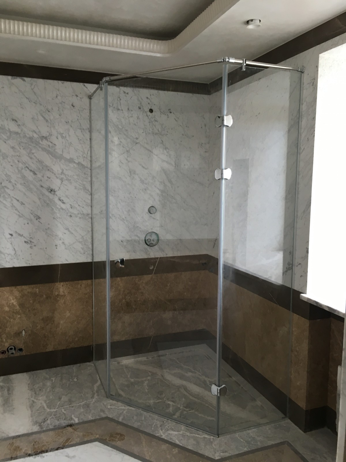 Обложка проекта: ВНУТРИ