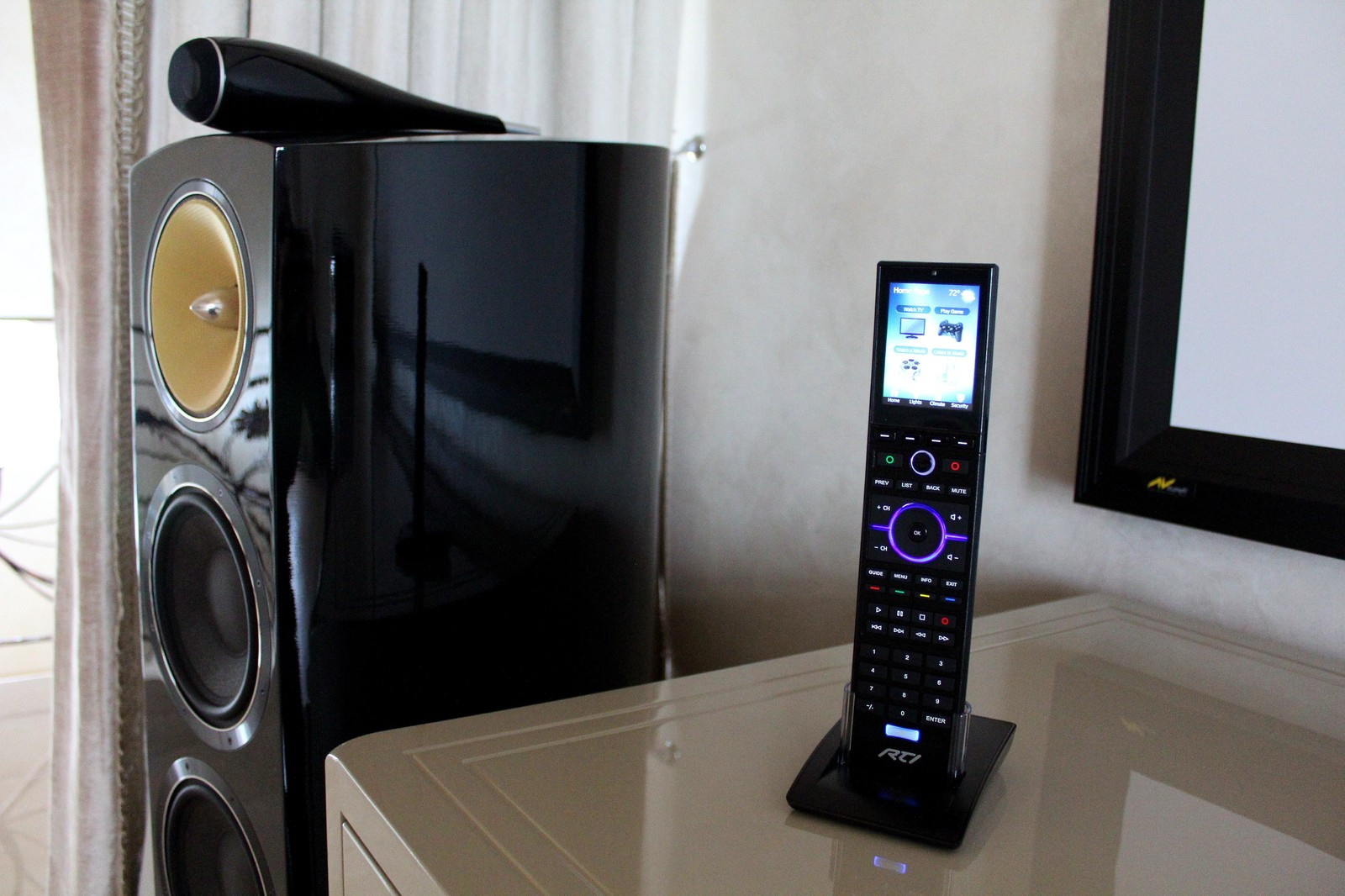 "Домашний Кинотеатр" в поселке "Павловская Слобода", загородный дом - 1 383 м.кв