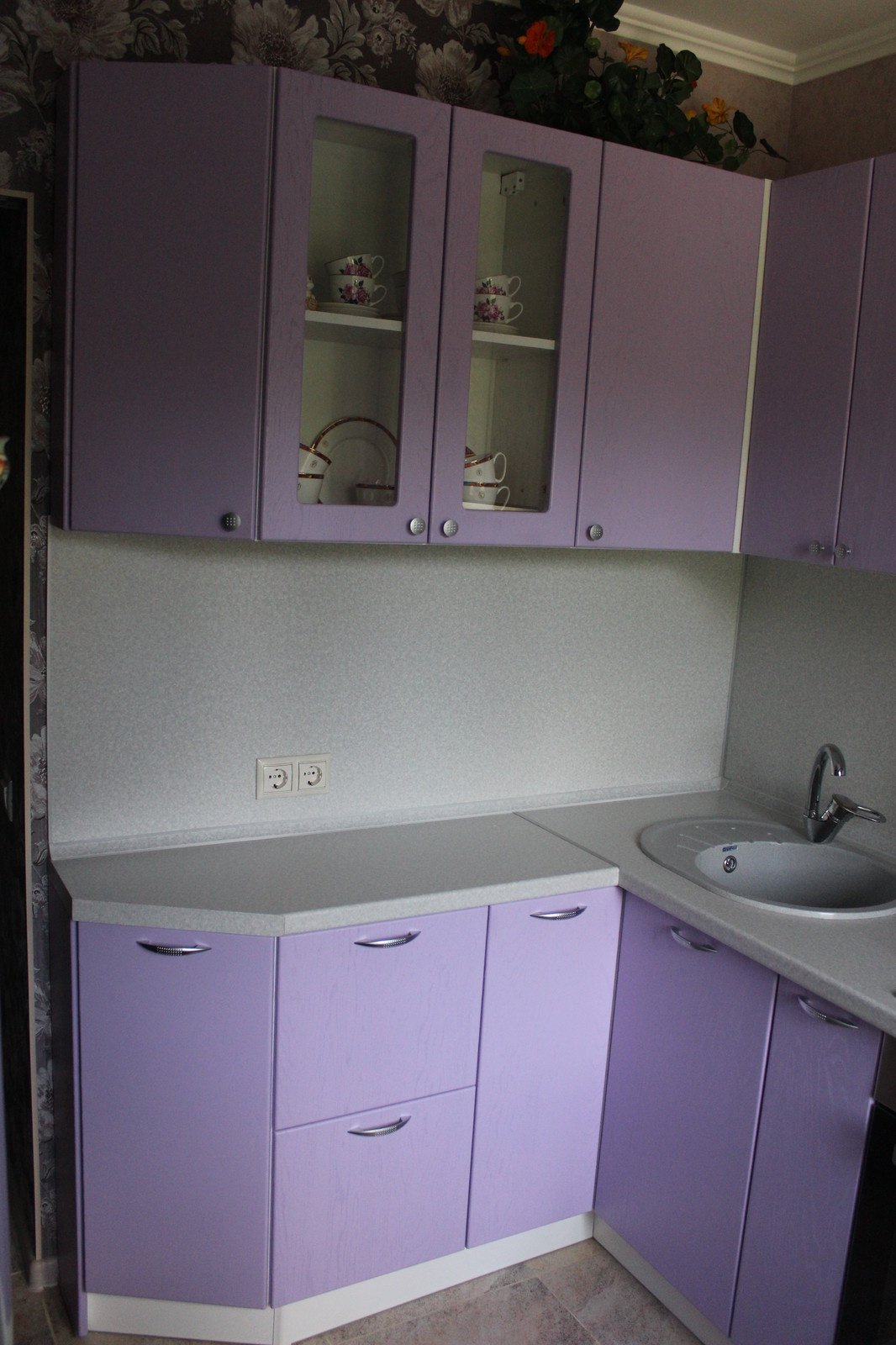 Кухня в четырехэтажке