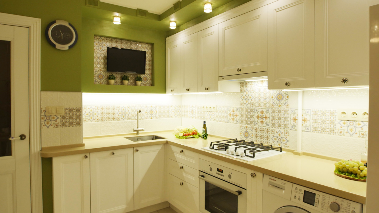 Кухня "Оливки в снегу".