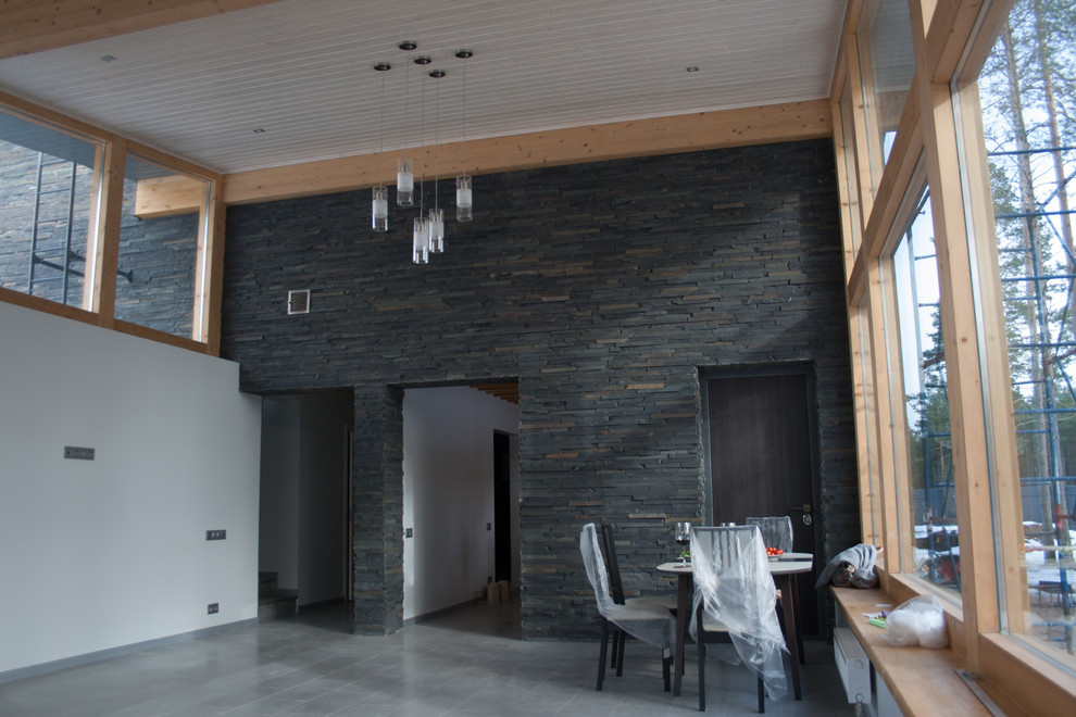 Каменные стены + фахверк остекление