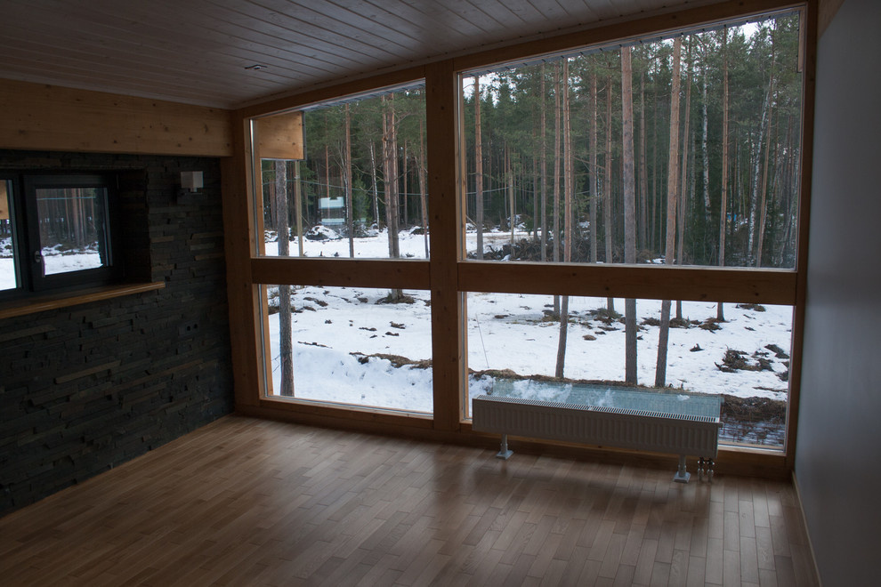 Каменные стены + фахверк остекление