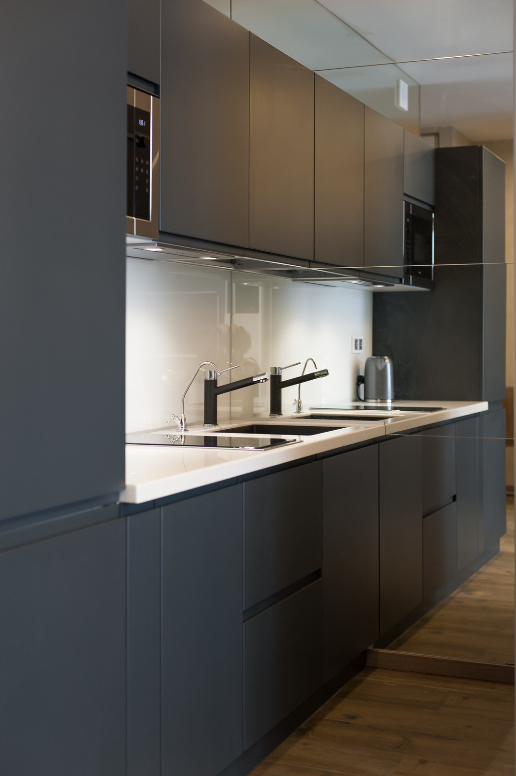 Реализованный проект уютной квартиры-студии 34 м2. Санкт-Петербург. ЖК "Клевер"