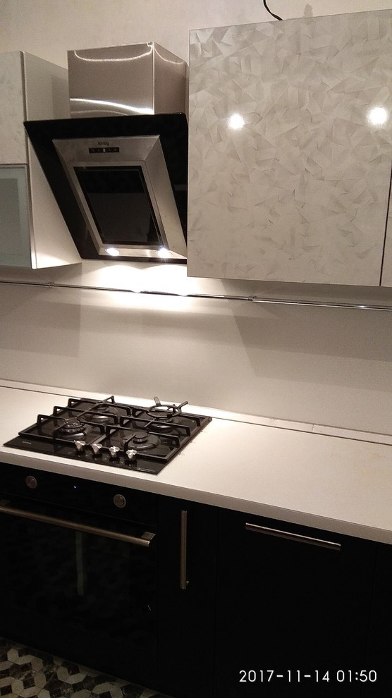 Кухня с фасадами в итальянском пластике ARPA