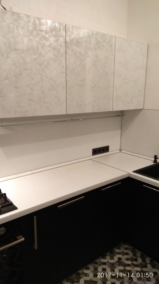 Кухня с фасадами в итальянском пластике ARPA