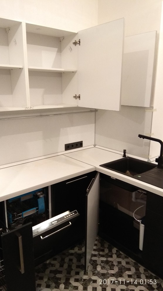 Кухня с фасадами в итальянском пластике ARPA