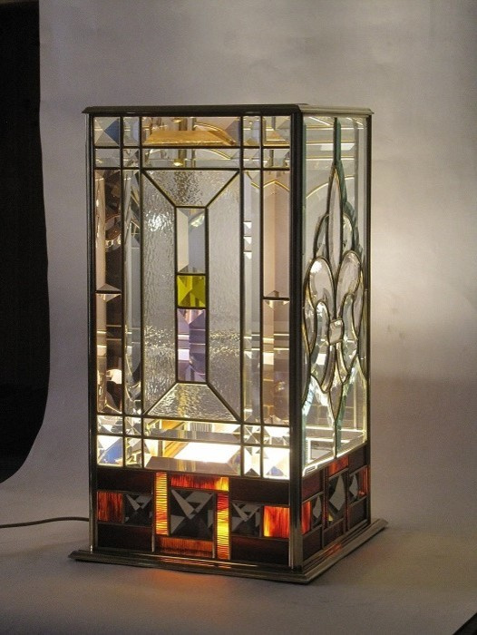 Обложка проекта: Фацетные светильники в клубе ( Москва)