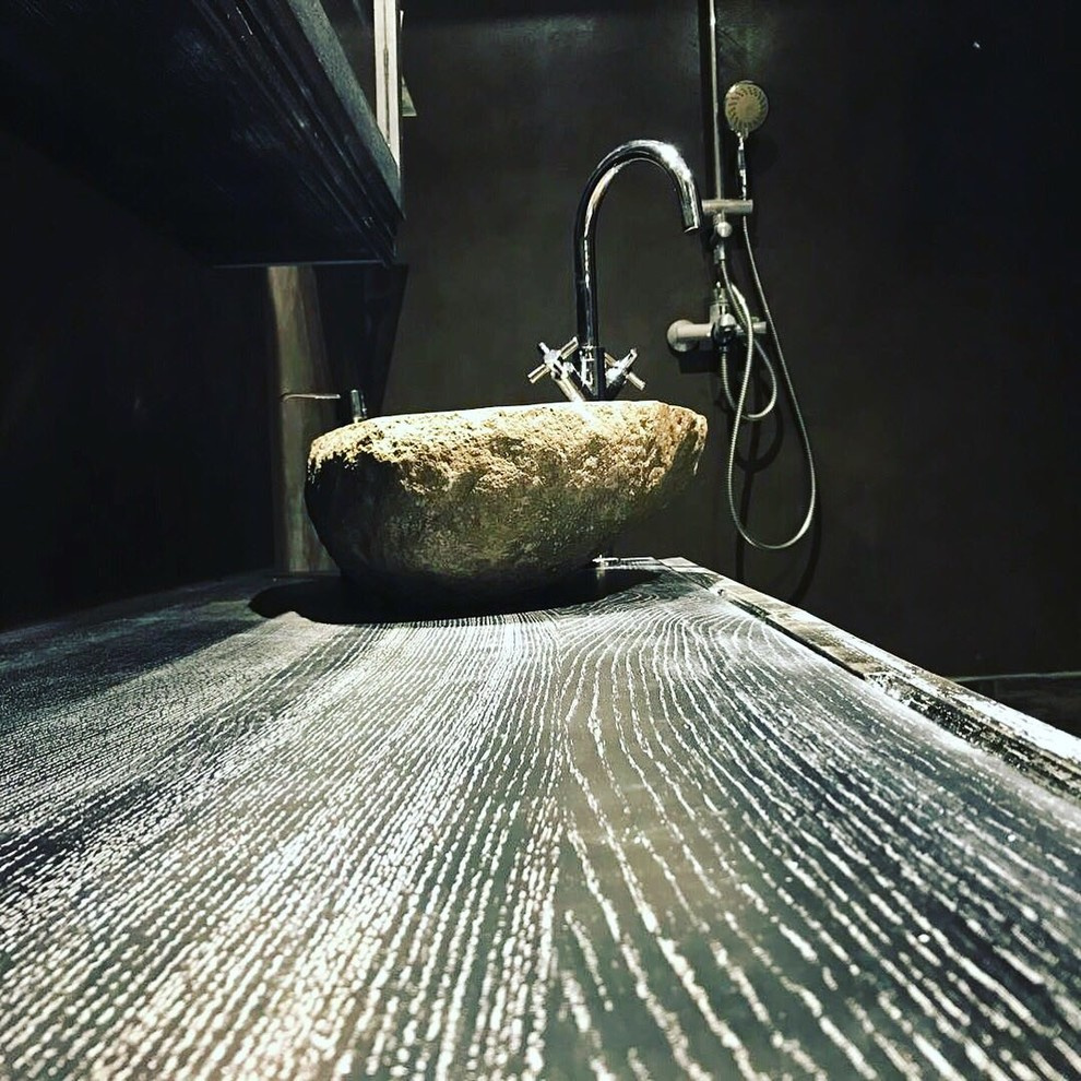 Тумба в ванную комнату на заказ из массива дуба