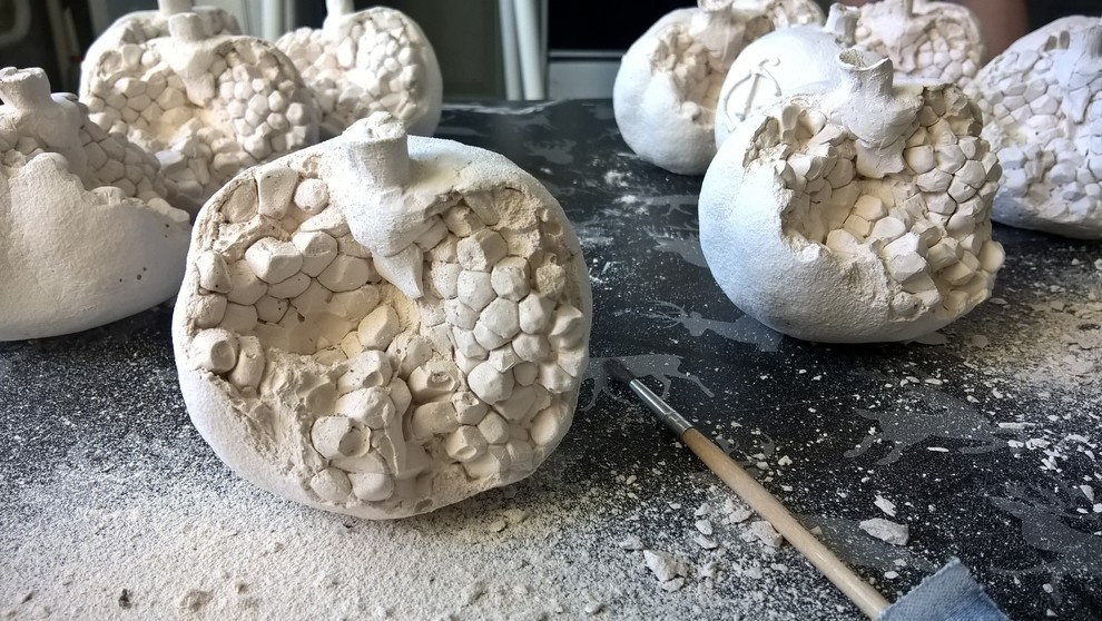 Гипсовые гранаты