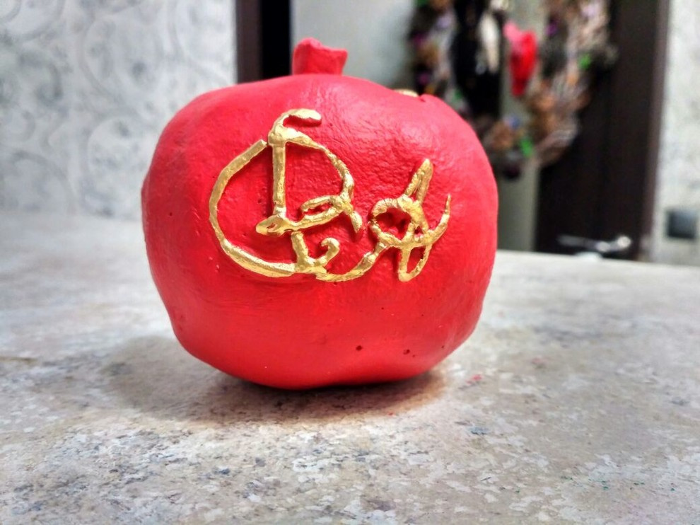 Обложка проекта: Гипсовые гранаты