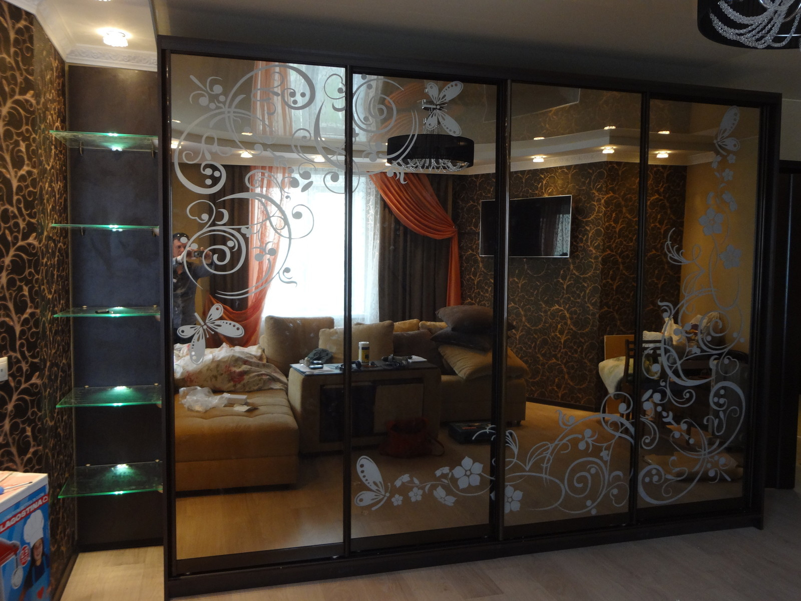 Шкаф с пескоструем