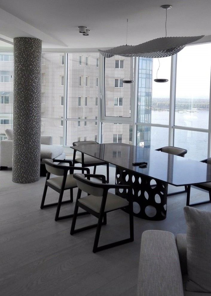 Обложка проекта: Стол из кварцевого камня Cambria Laneshow